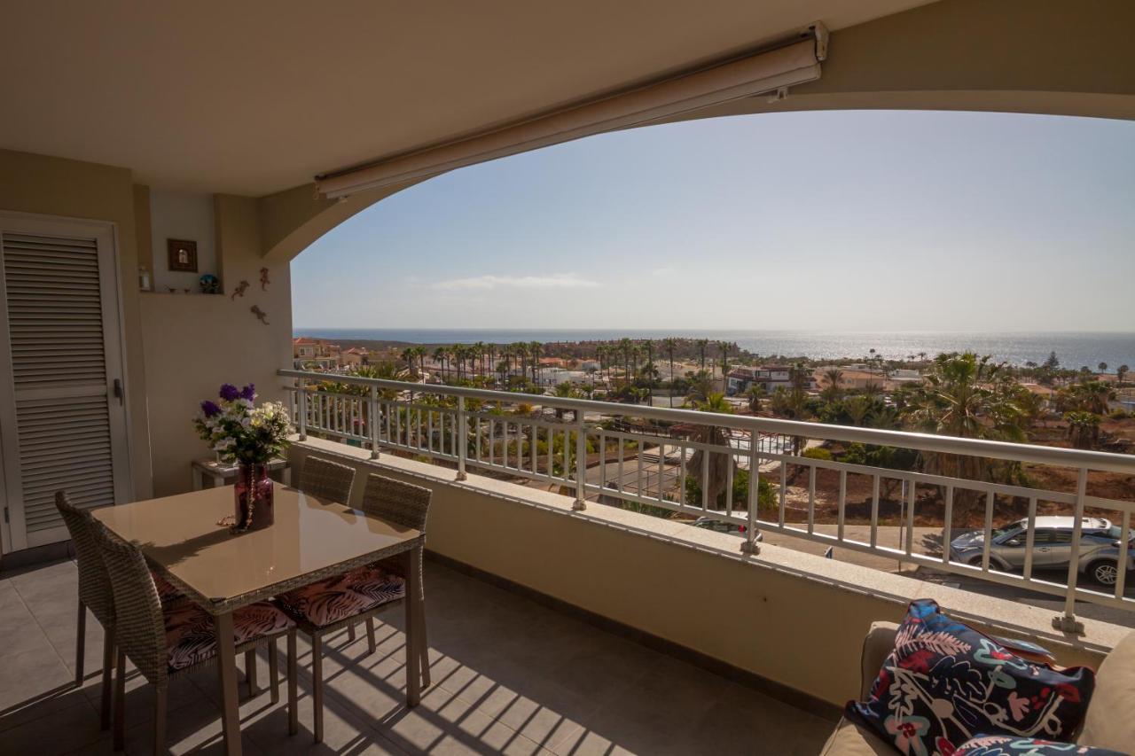 Comfortable Apartment With Amazing Sea Views Palm-mar Dış mekan fotoğraf
