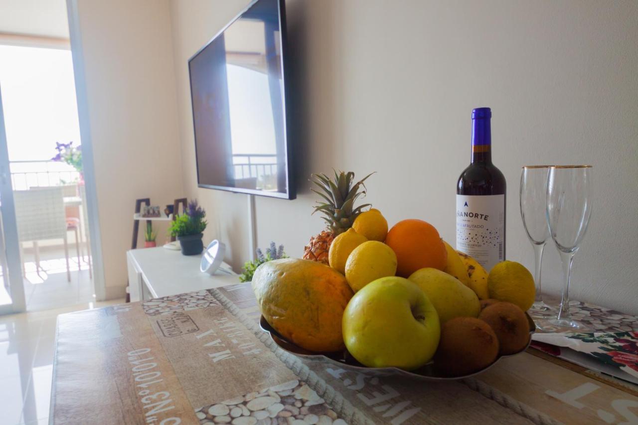 Comfortable Apartment With Amazing Sea Views Palm-mar Dış mekan fotoğraf