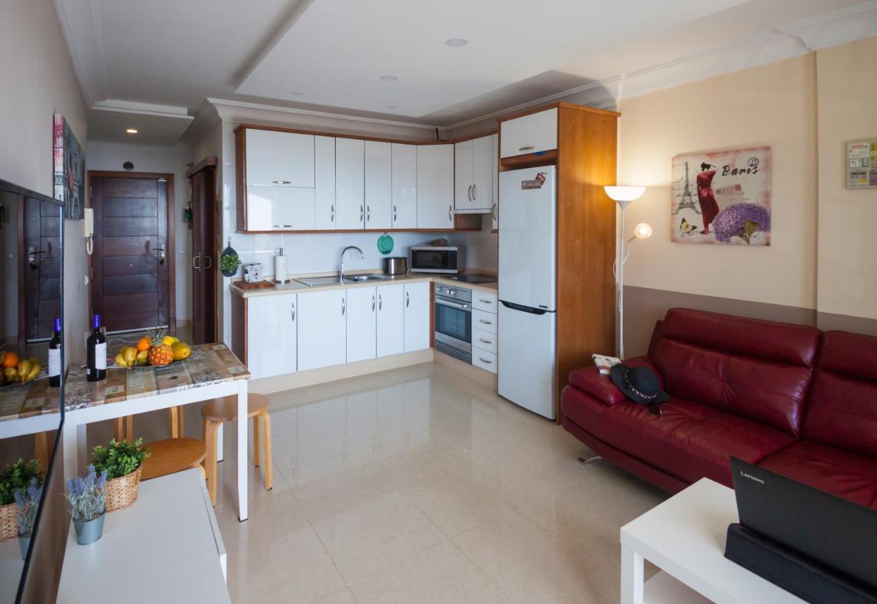 Comfortable Apartment With Amazing Sea Views Palm-mar Dış mekan fotoğraf